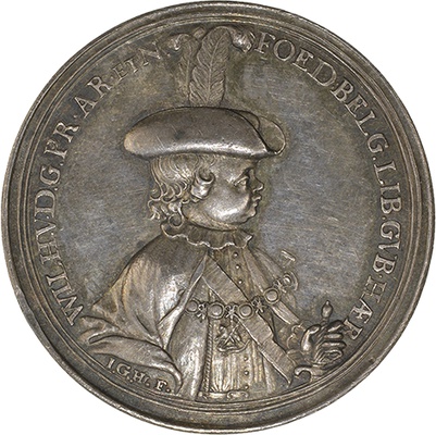1752. Willem V van Oranje-Nassau 4 jaar Ridder van de Kousenband uit de collectie van Laurens Schulman BV. William V Knight of the Garter. J. G. Holtzhey